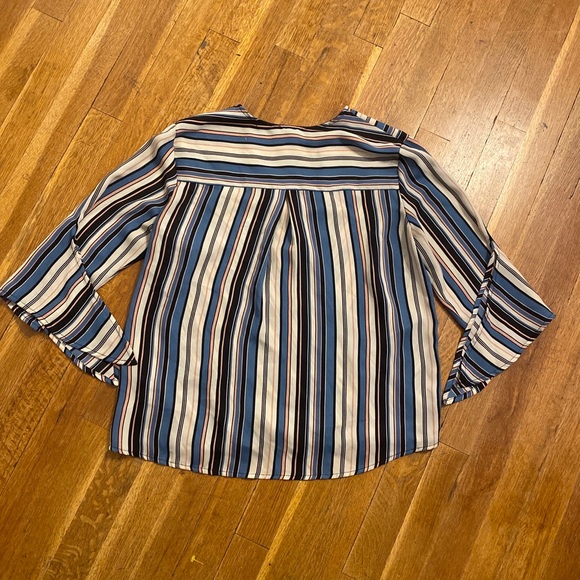 W5 ANTHROPOLOGIE Women's Small Blue White Pink Hanging Split Sleeve Top Blouse - Picture 3 of 14